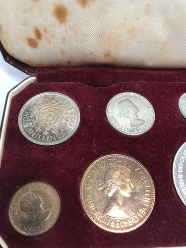 Official Queen Elizabeth Farthing To Crown Proof Set