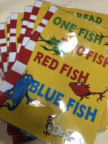 DR SEUSS BOOK BUNDLE OF 10