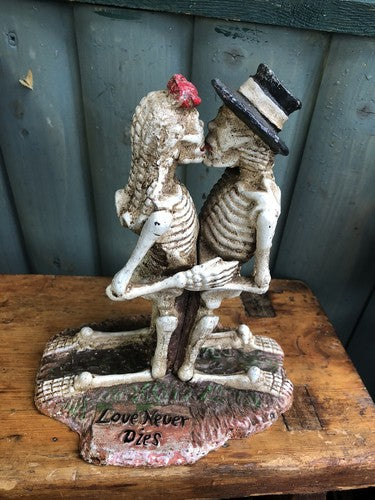 Love Never Dies Skeletons Cast Iron Ornament