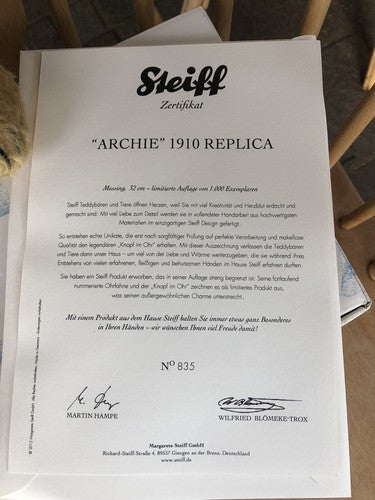 Steiff Archie LTD Growler
