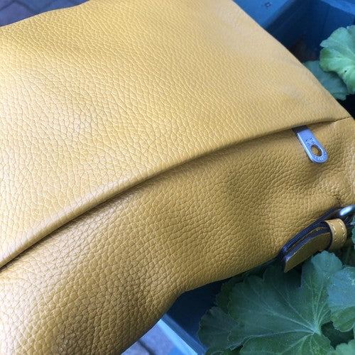 GG Fratelli Leather Yellow Cross Body Bag