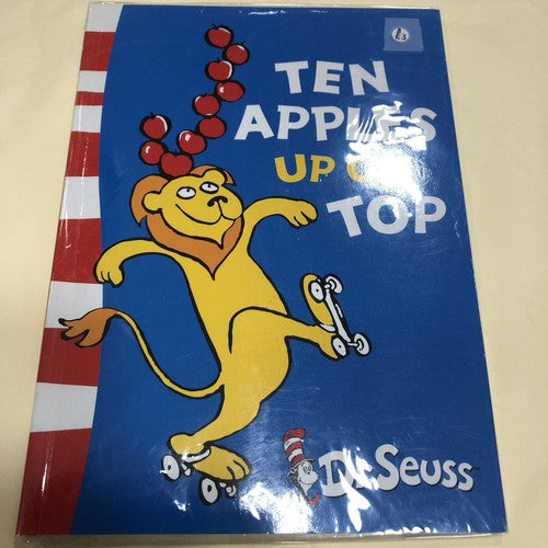 DR SEUSS BOOK BUNDLE OF 10