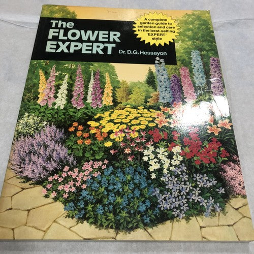 Dr D G Hessayon Expert Bundle Of 8 Books