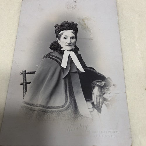 Photograph Late Victorian / Edwardian Studio Portrait