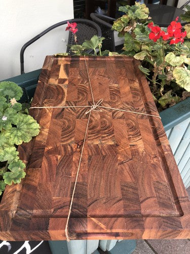 Acaica Chopping Board