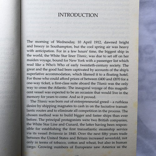 Voices From The Past By Geoff Tibballs