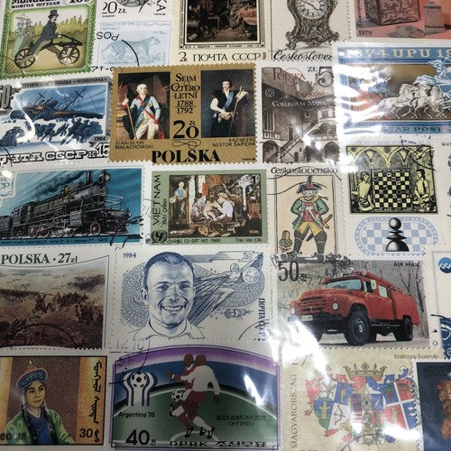 1000 Different World Stamps For Collectors