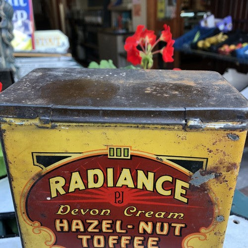 Radiance Devon Cream Hazel - Nut Toffee Vintage Tin