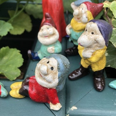 Snow White And 7 Dwarfs Cast Iron
