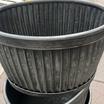 Metal Decorative Set Of 3 Oval Planters