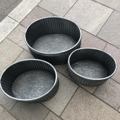 Metal Decorative Set Of 3 Oval Planters