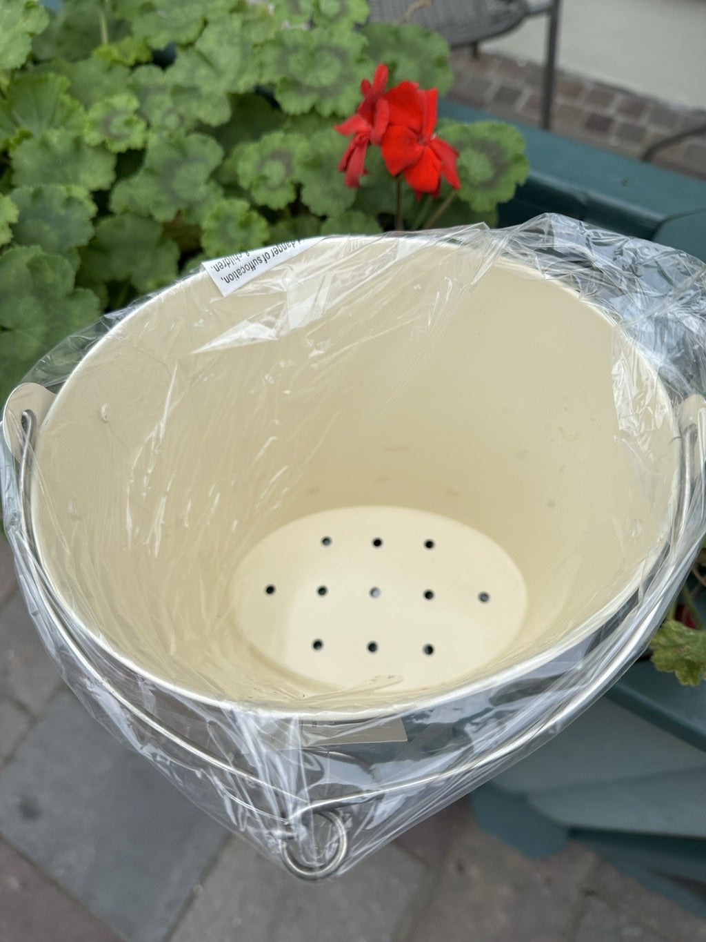 Peg Bucket 